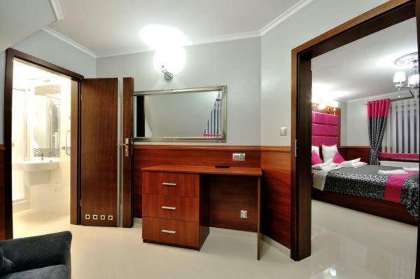 Api IV Zakopane Bed & Breakfast Exterior photo